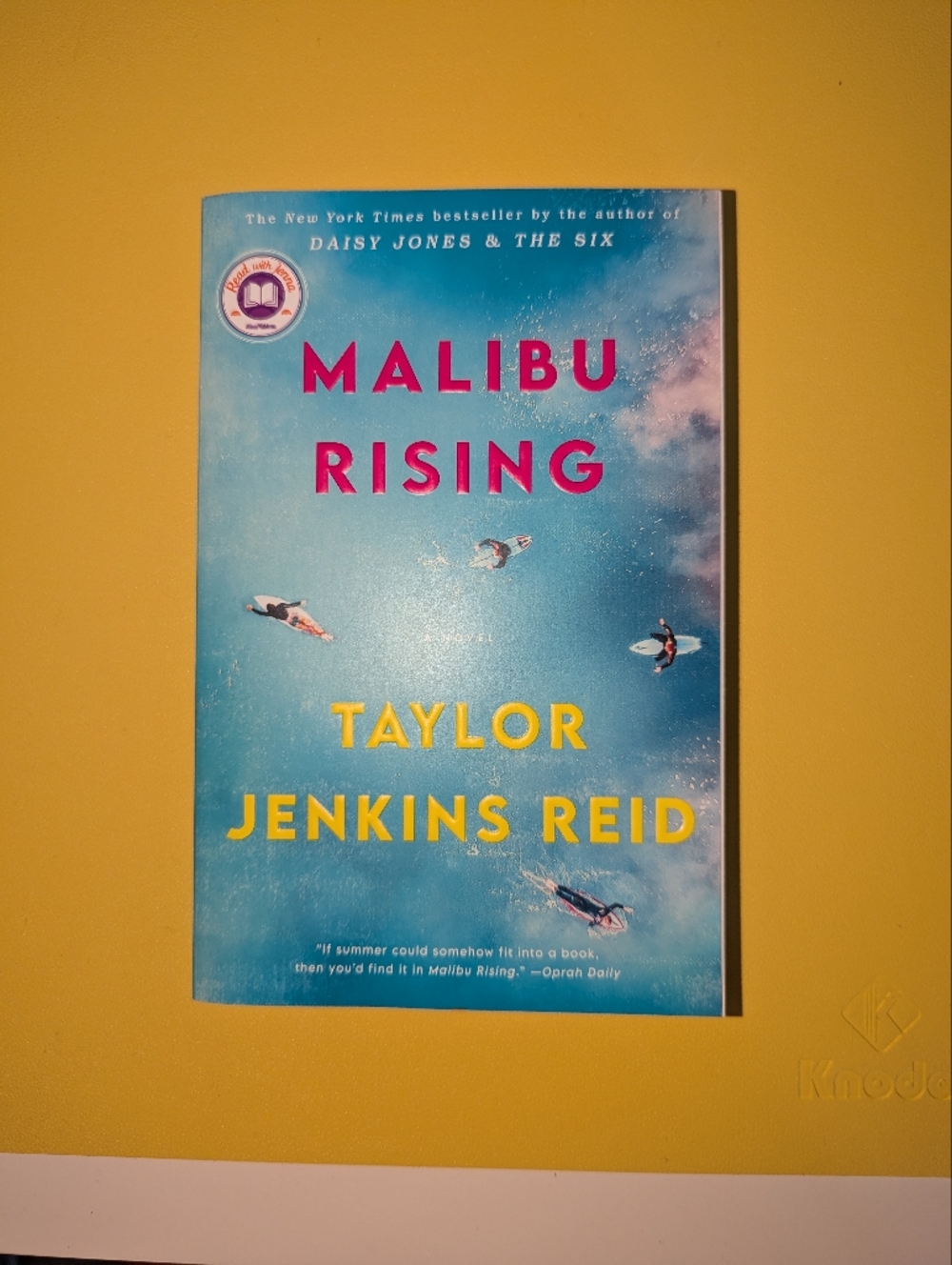Malibu Rising – Taylor Jenkins Reid